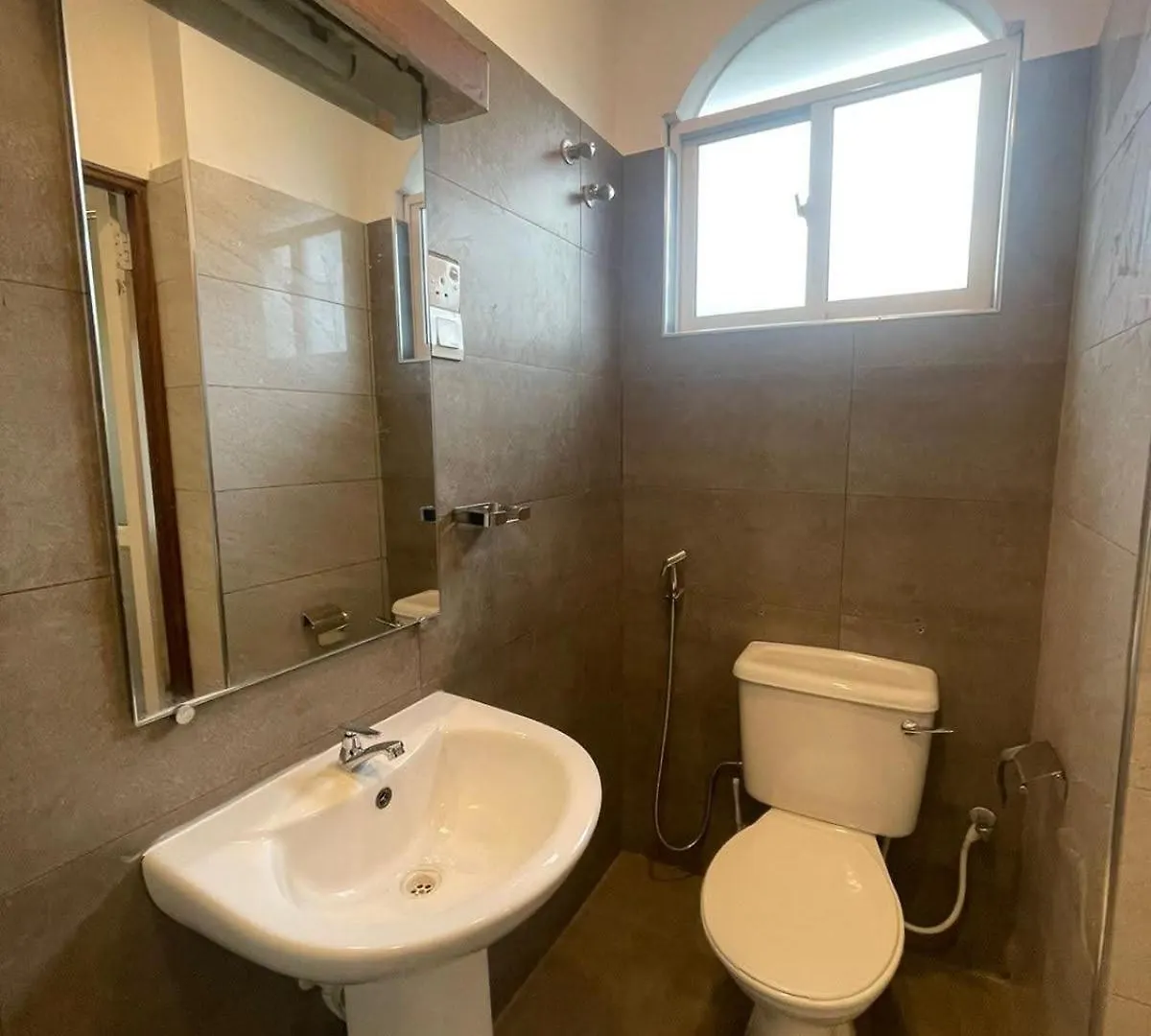 Apartment Room Near Airport In Negombo Sri Lanka