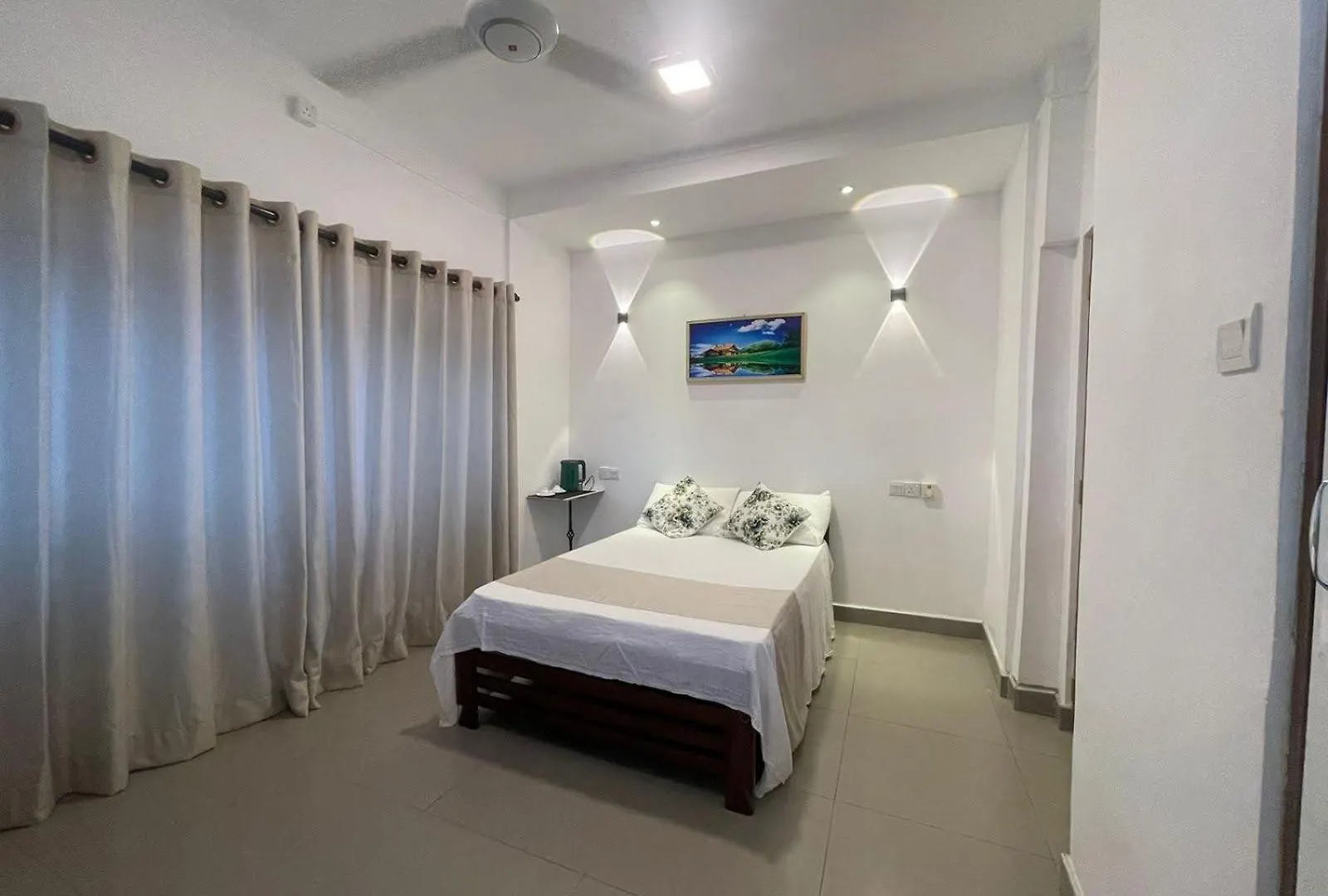 Room Near Airport In Negombo Apartment